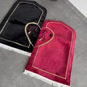 কালো+মেরুন